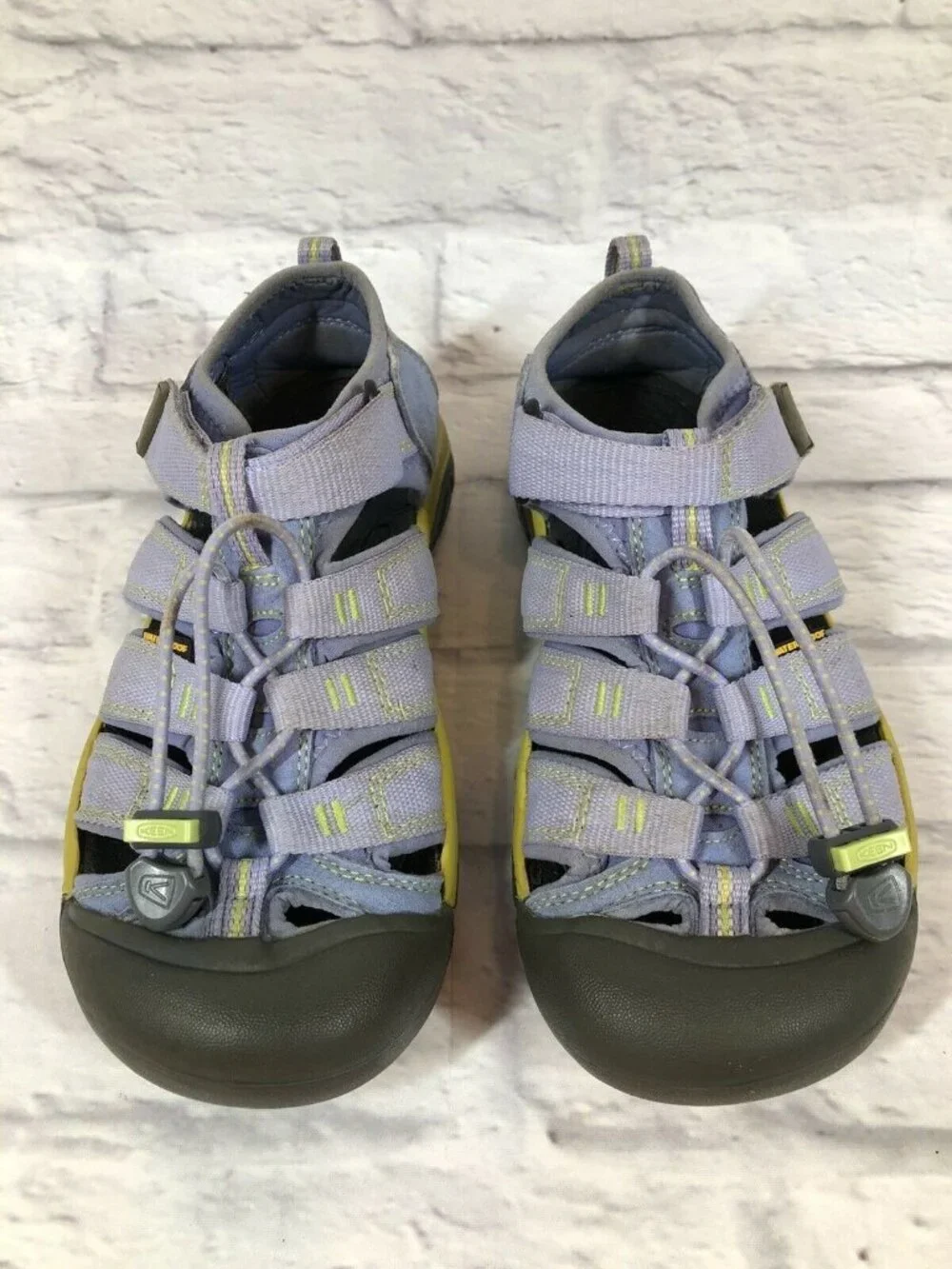 KEEN Girls 4 Newport Lavender Waterproof Sport Sandals